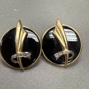 Vintage 1990s 14 karat yellow gold Onyx and diamond large earrings